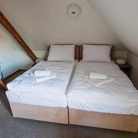 Na Sustne Hotel Krupá