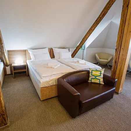 Na Sustne Hotel Krupá